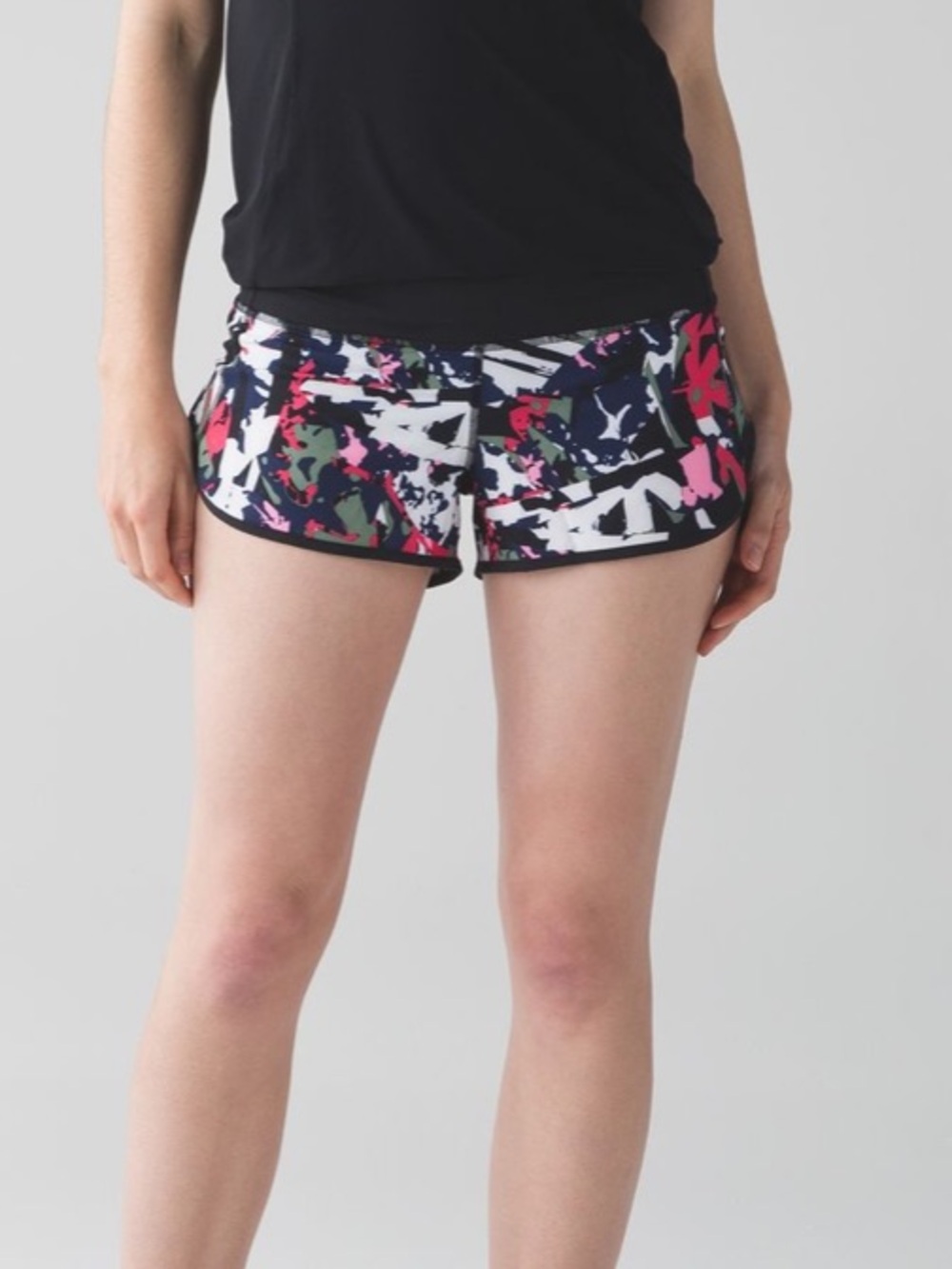 Lululemon speed up shorts size 8